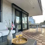 Luxury Wellness Mit Schlossblick - Sauna & Whirlpool 아파트 라한슈타인