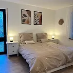 Luxury Wellness Mit Schlossblick - Sauna & Whirlpool דירה *