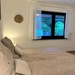 Luxury Wellness Mit Schlossblick - Sauna & Whirlpool * 라한슈타인