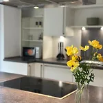 Luxury Wellness Mit Schlossblick - Sauna & Whirlpool דירה