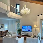 Luxury Wellness Mit Schlossblick - Sauna & Whirlpool דירה *