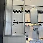 Luxury Wellness Mit Schlossblick - Sauna & Whirlpool דירה *