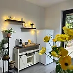 아파트 Luxury Wellness Mit Schlossblick - Sauna & Whirlpool 라한슈타인
