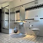 Luxury Wellness Mit Schlossblick - Sauna & Whirlpool לאנשטיין