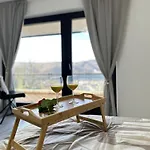 Luxury Wellness Mit Schlossblick - Sauna & Whirlpool דירה