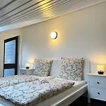 דירה Luxury Wellness Mit Schlossblick - Sauna & Whirlpool *