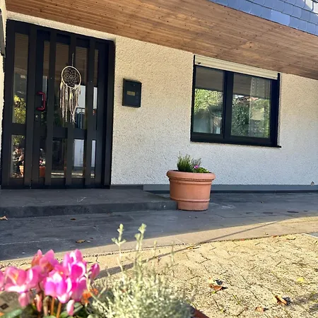 Luxury Wellness Mit Schlossblick - Sauna & Whirlpool Apartment *