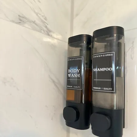 Luxury Wellness Mit Schlossblick - Sauna & Whirlpool Apartmán *