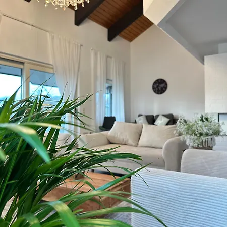 Luxury Wellness Mit Schlossblick - Sauna & Whirlpool * Lahnstein