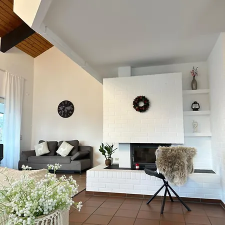 Luxury Wellness Mit Schlossblick - Sauna & Whirlpool Apartment