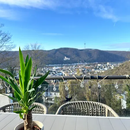 Luxury Wellness Mit Schlossblick - Sauna & Whirlpool *