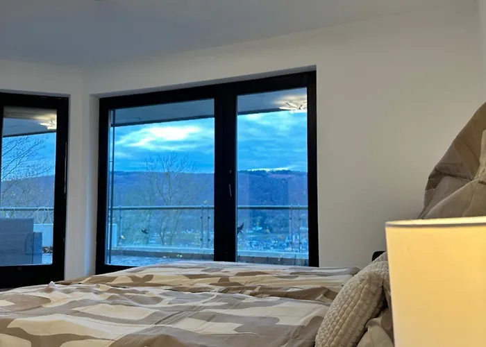 Luxury Wellness Mit Schlossblick - Sauna & Whirlpool Lahnstein