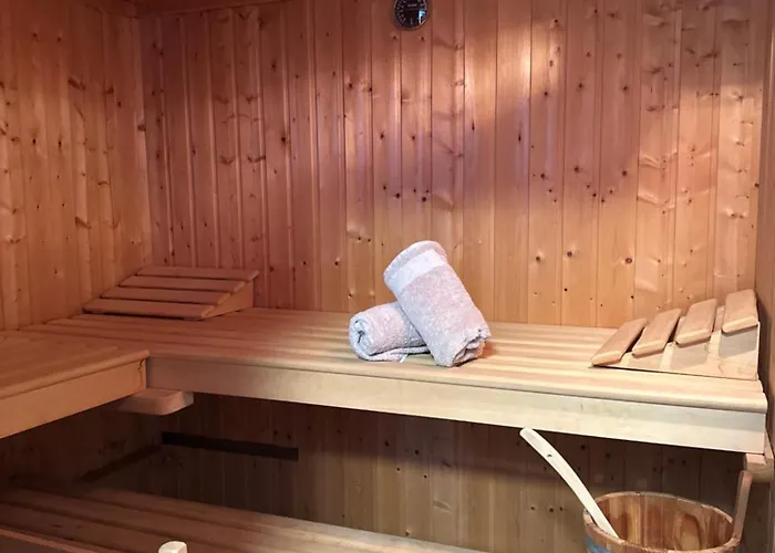 Luxury Wellness Mit Schlossblick - Sauna & Whirlpool * Lahnstein