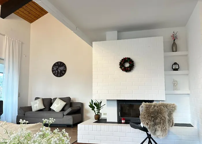 Luxury Wellness Mit Schlossblick - Sauna & Whirlpool Apartamento