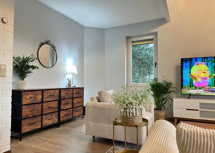 Luxury Wellness Mit Schlossblick - Sauna & Whirlpool Apartamento *