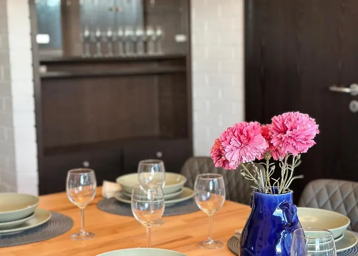 Luxury Wellness Mit Schlossblick - Sauna & Whirlpool * Lahnstein