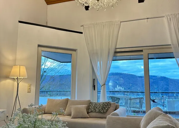 Luxury Wellness Mit Schlossblick - Sauna & Whirlpool * Lahnstein