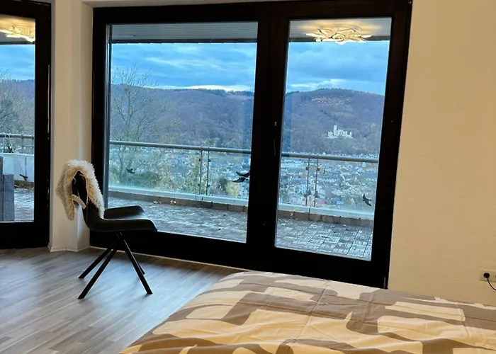 Luxury Wellness Mit Schlossblick - Sauna & Whirlpool Apartamento