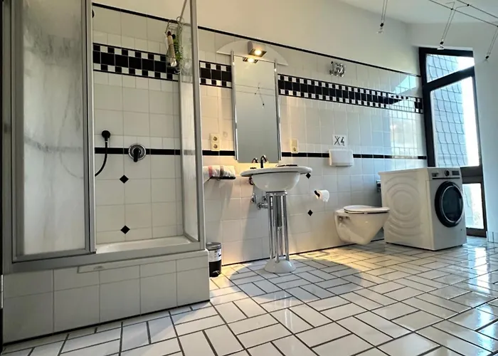 Luxury Wellness Mit Schlossblick - Sauna & Whirlpool * Lahnstein