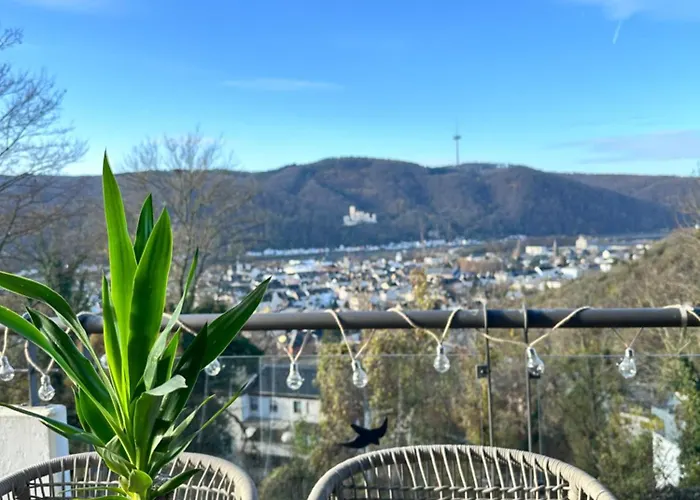 Luxury Wellness Mit Schlossblick - Sauna & Whirlpool *